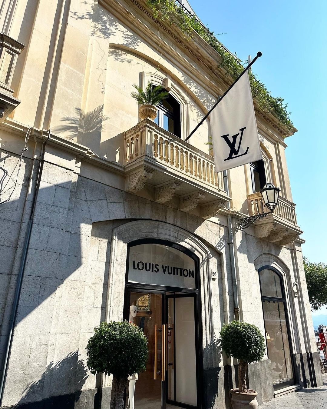 Luxury Fashion Myths